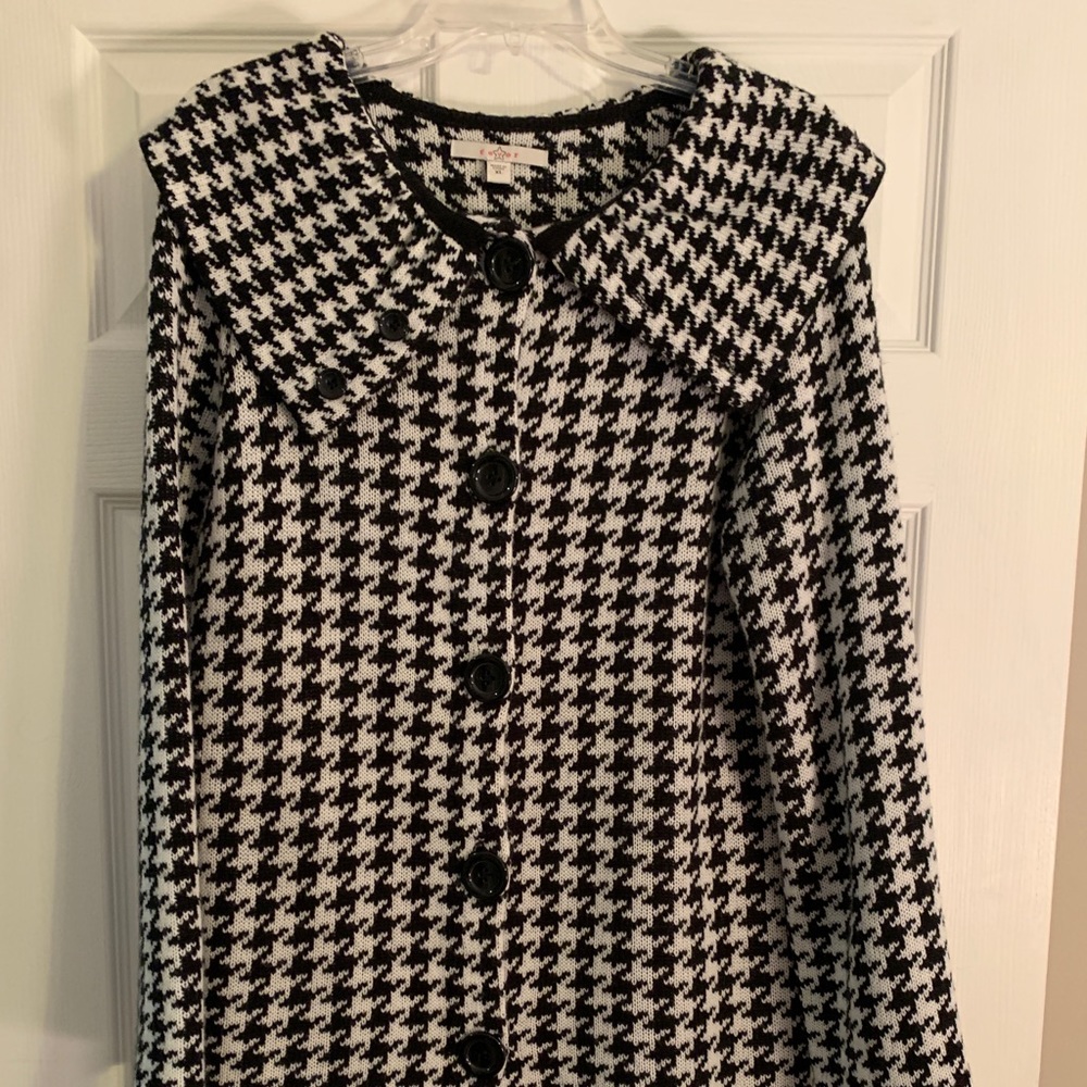 Fever Size XL houndstooth sweater duster/jacket